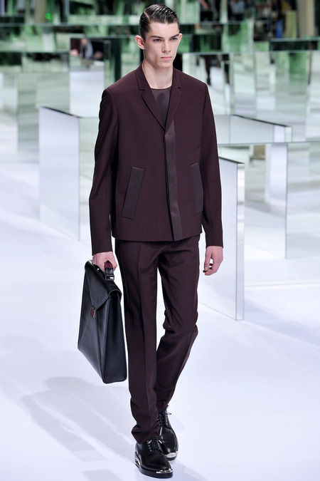 Dior Homme, Spring 2014, Look 9 Photo: Yannis Viamos/InDigital/GoRunway found on www.style.com