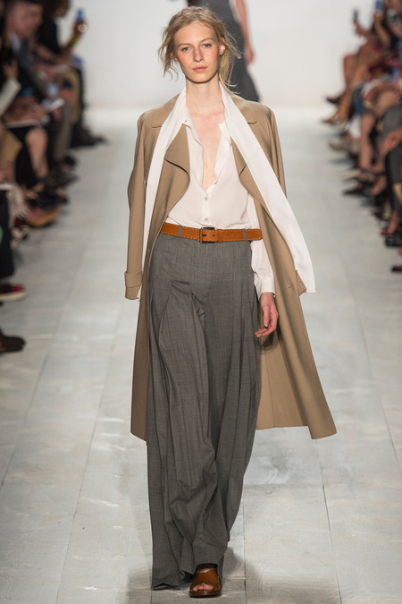 Look 29 Photo: Yannis Viamos/Indigitalimages.com