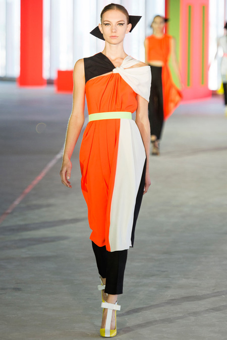 Roksana Ilincic, Spring 2014, Look 15 Photo: Yannis Vlamos/Indigitalimages.com