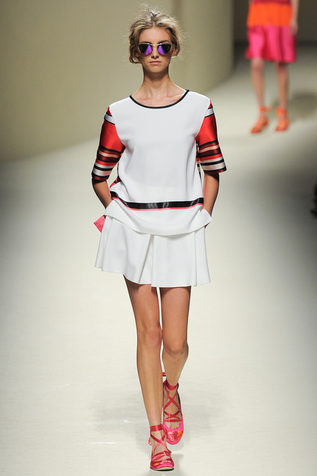 Alberta Ferretti, Spring 2014, Look 15 Photo: Yannis Vlamos/Indigitalimages.com