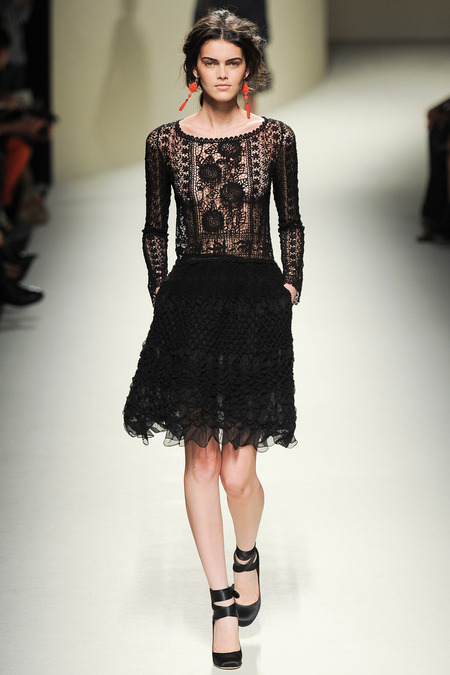 Alberta Ferretti, Spring 2014, Look 31 Photo: Yannis Vlamos/Indigitalimages.com