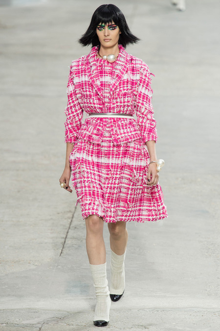 Chanel, Spring/Summer 2014 Collection, Look 14 Photo: Yannis Vlamos/Indigitalimage.com found on www.style.com