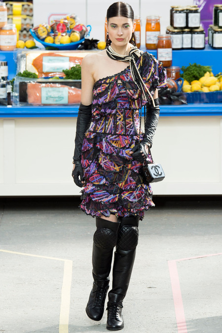 Chanel, Fall/Winter 2014 Collection, Look 69 Photo: Yannis Vlamos/Indigitalimages.com found on www.style.com