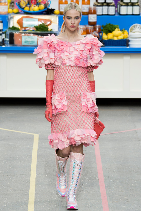 Chanel, Fall/Winter 2014 Collection, Look 77 Model: Sasha Luss Photo: Yannis Vlamos/Indigitalimages.com found on www.style.com