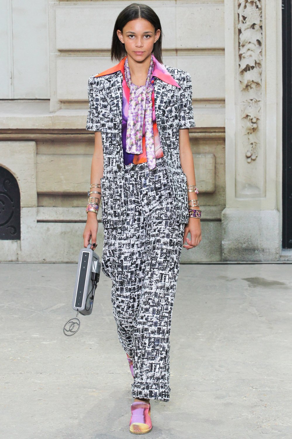 Look 2 Binx Walton Photo: Marcus Tondo/ Indigitalimages.com