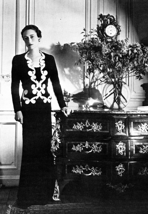 Mrs. Wallis Simpson, Duchess of Windsor Photo: https://s-media-cache-ak0.pinimg.com/736x/53/da/2a/53da2ae93161f6db6d844111265d2c4b.jpg