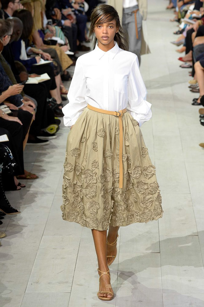 Look 33 Model: Aya Jones  Photo: Yannis Vlamos/indigitalimages.com