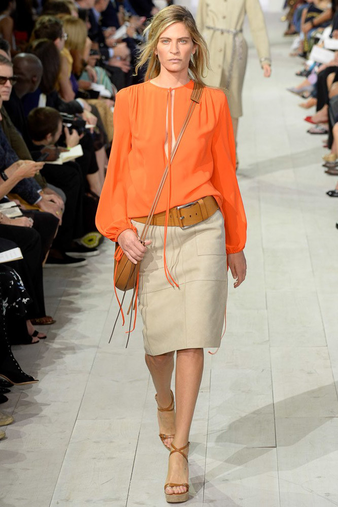 Look 38 Model: Frankie Rayder Photo: Yannis Vlamos/indigitalimages.com